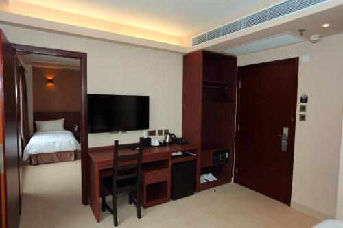 room detail thumbnail 1