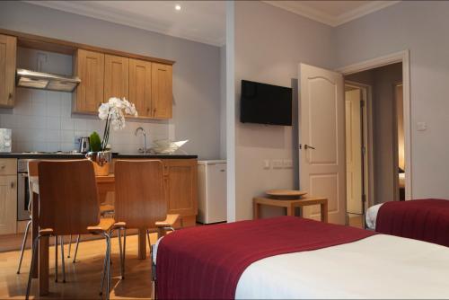 12 London Street Apartments - image 8