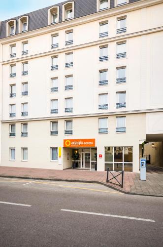 Фасада на хотела, Adagio Access Paris Vanves Porte De Versailles Aparthotel in Vanves