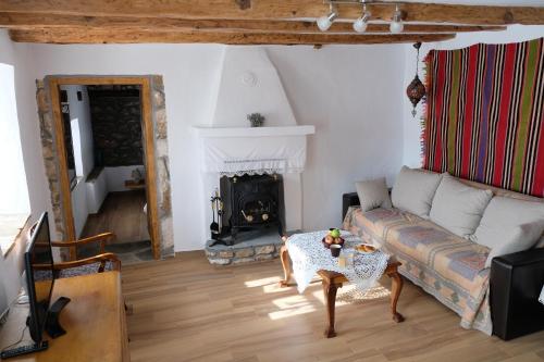 Linos Traditional Cottage