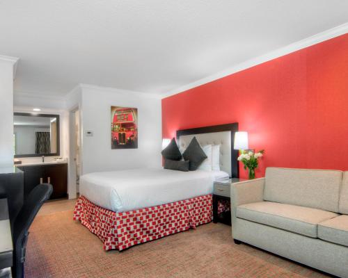 Aggie Inn, an Ascend Collection Hotel Room Type - King Room - Non-Smoking