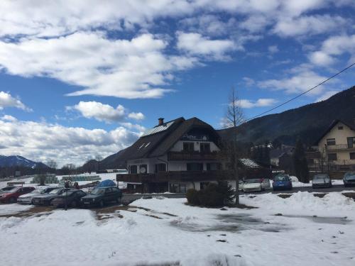 gostišče uh- planica