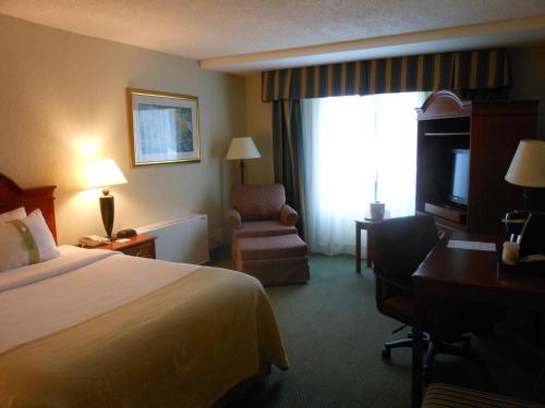 Holiday Inn South Burlington - image 5