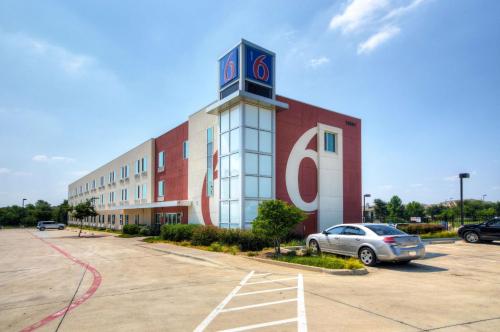Motel 6-Roanoke, TX - Northlake - Speedway in Roanoke, USA