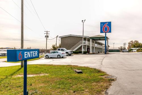 Motel 6-Somerset, KY in Somerset, USA