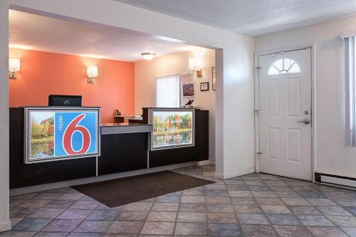 Motel 6-Frackville PA - main image