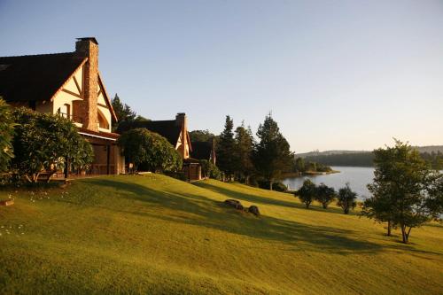 Vedere exterior, Pine Lake Resort in Râul Alb