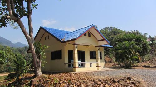 HOUSE in KOH-CHANG at Klong Prao beach HOUSE in KOH-CHANG at Klong Prao beach