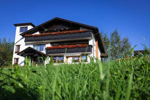 Six-Bedroom Holiday Home