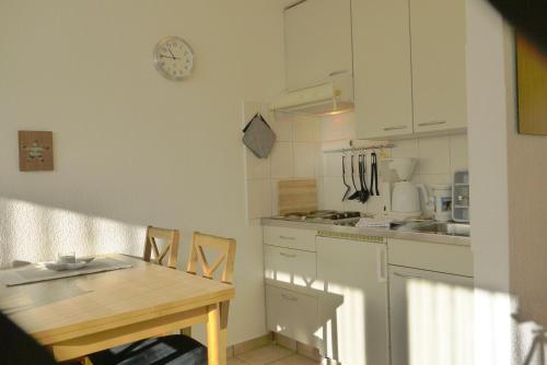 Biester - main image