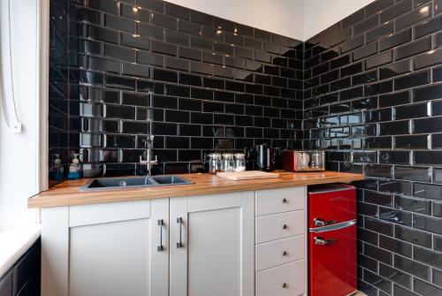 Tom Thumb Apartments, Liverpool (photo 7)