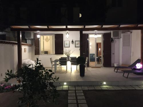 The Secret Garden in the historic center, Neapel (Foto 8)
