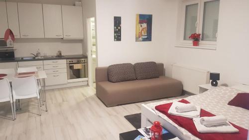  Home Away From Home - Apartment Ilica, Pension in Zagreb