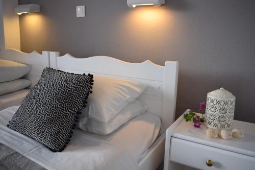 Kalimera Studios and Apartments