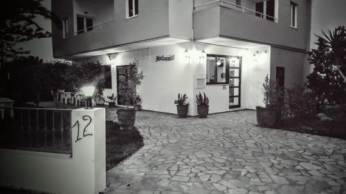 Mastorakis Hotel and Studios - image 7