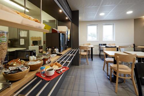 อาหารและเครื่องดื่ม, B&B HOTEL Le Havre Harfleur 2 in อาร์เฟลอ