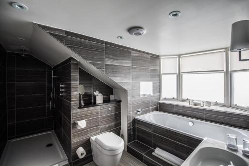 The Chester Hotel - image 14