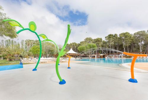 Tamarit Beach Resort - image 2