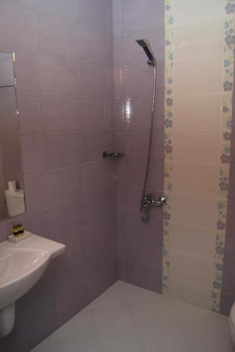 3 Mountains Hotel - image 4