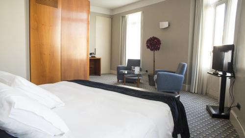 Gran Hotel Albacete - image 8