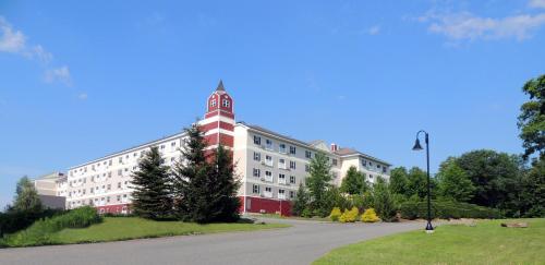 Berkshire Mountain Lodge in Pittsfield, USA