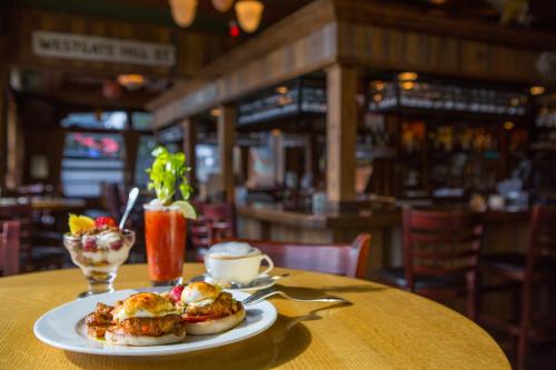 McMenamins Gearhart Hotel 5