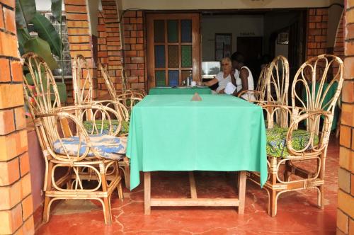 New Court View Hotel