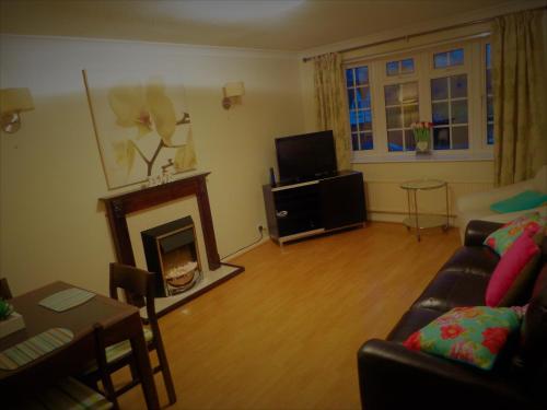 Faraday Place - image 5