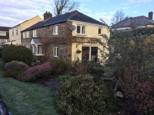 B&B Bodmin - Priory Cottage Bodmin - Bed and Breakfast Bodmin