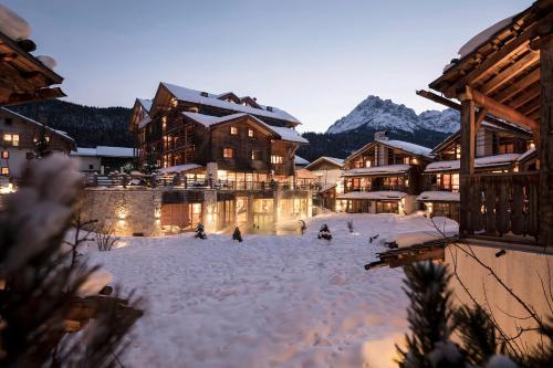 Post Alpina - Family Mountain Chalets Vierschach bei Innichen