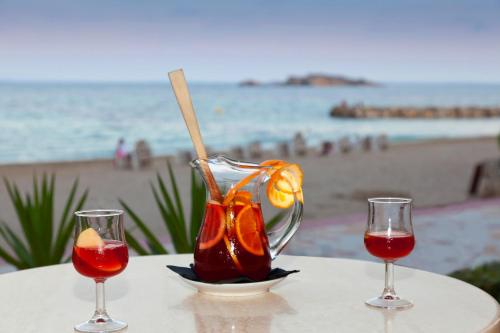 Hotel Figueretes - image 11