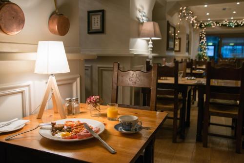Connemara Lake Hotel 3
