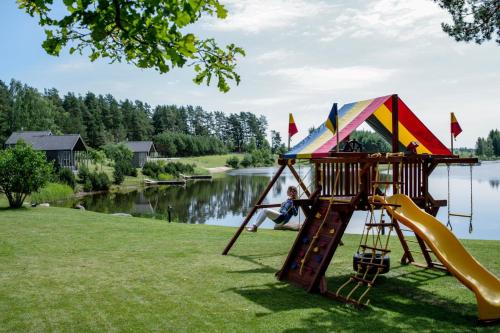 遊戲區, Barono Vila in 斯維達賽