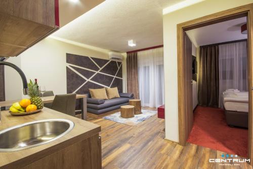 Deluxe King Suite