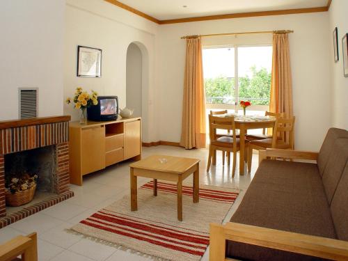 Verde Pino - image 13