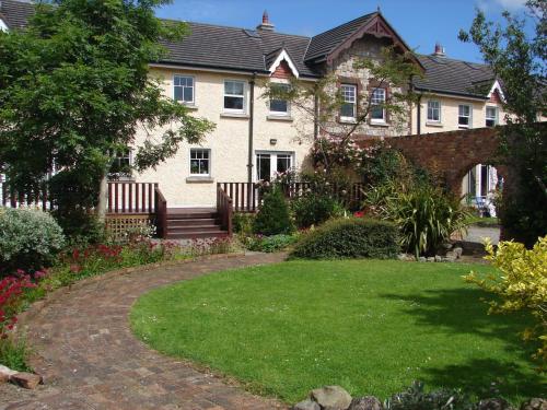 Courtyard Holiday Cottages No 9