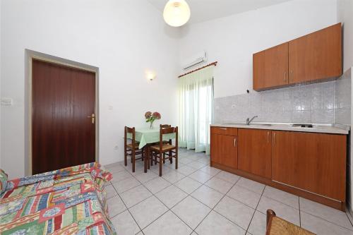 Apartments Davorka - image 6