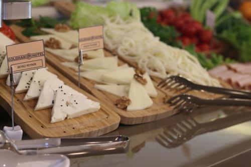 Goldhan Hotel - image 8