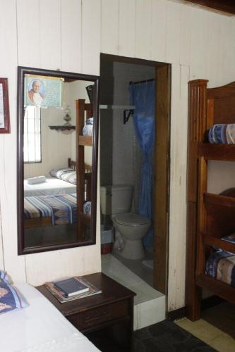 Quadruple Room image 8