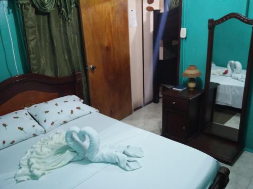 One-Bedroom Apartment image 6