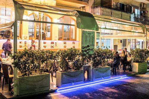 Étterem, Hotel La Sirenetta in Giardini Naxos Városközpont