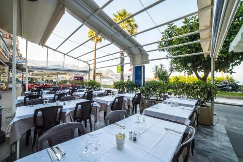 Étterem, Hotel La Sirenetta in Giardini Naxos Városközpont