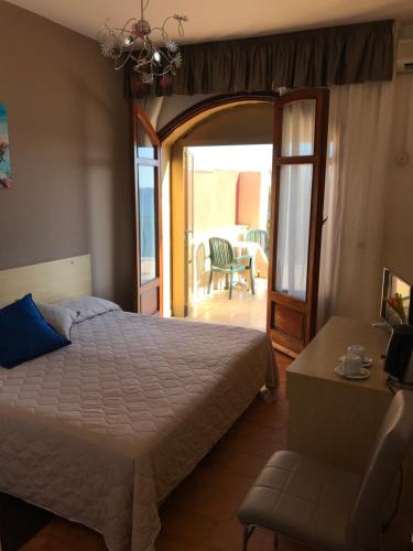 Hotel La Sirenetta - image 2