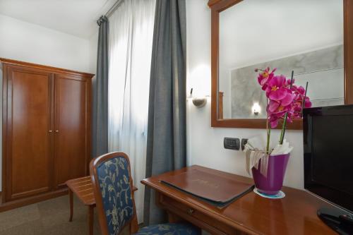Hotel Medea - Adults Only - image 4