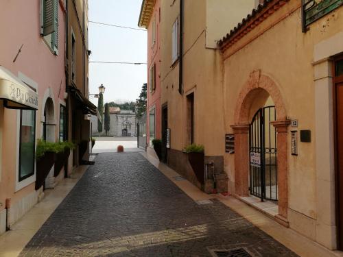  Domus Romanae in centro storico in Peschiera del Garda