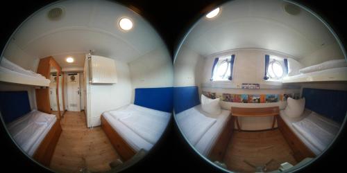 Shipotel-Berlin GmbH, Shipotel Eastern & Shipotel Western Room Type - Triple Cabin 2nd Class - Shipotel Eastern