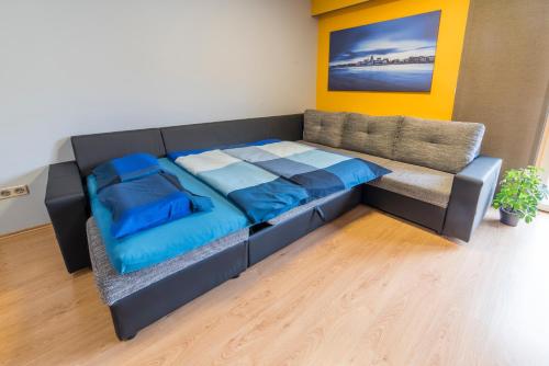 Budapest Minimal Style - You will love it! - image 2