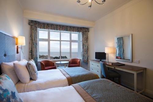 Hydro Hotel - image 13