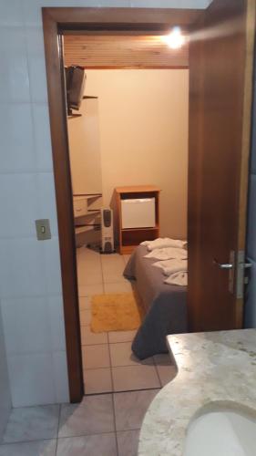 Double Room image 4