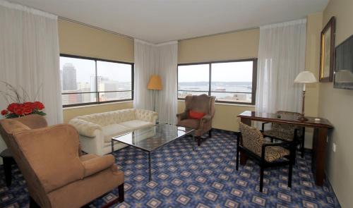 The Royal Hotel by Coastlands Hotels & Resorts - image 3